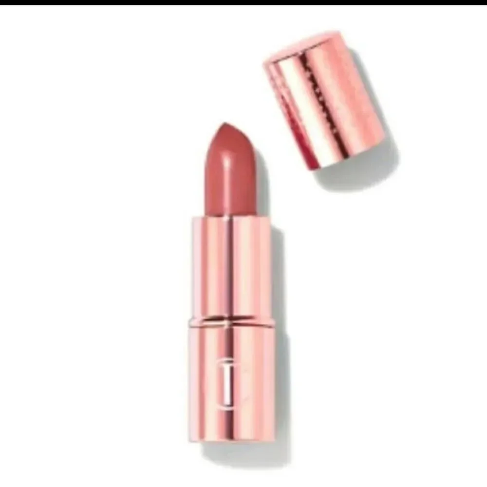 NIB Charlotte Tilbury Matte Revolution Luminous Pillow Talk